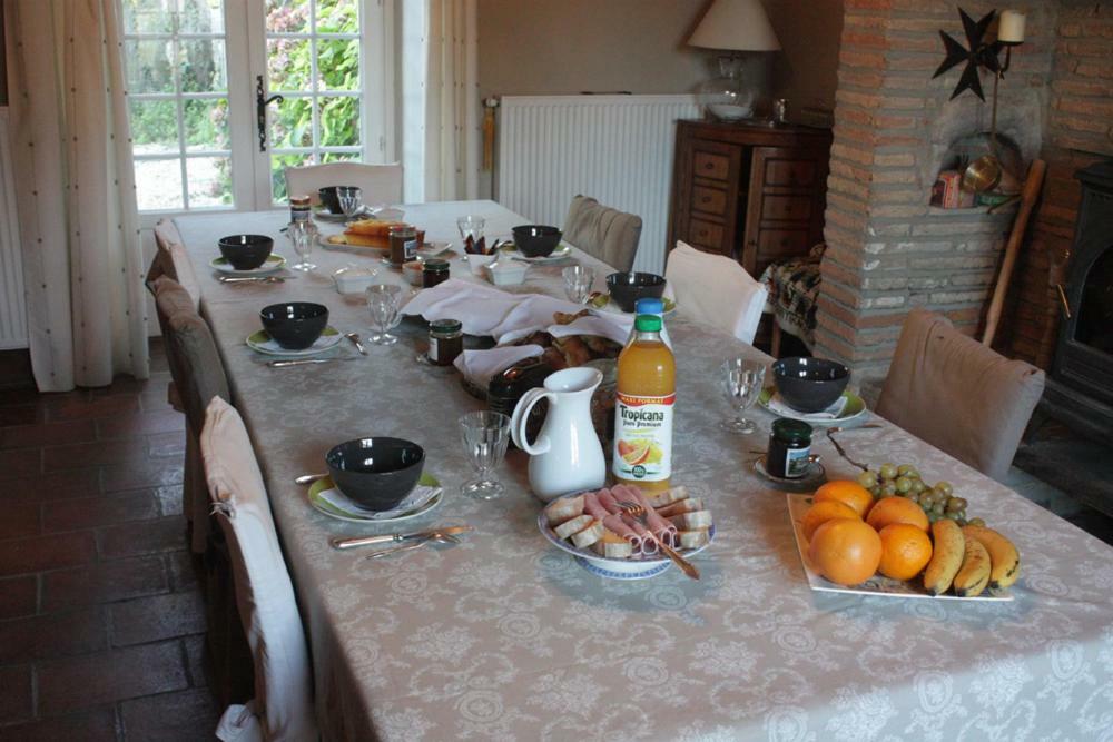 Presbytere De Jonquiere Bed and Breakfast Lavaur  Εξωτερικό φωτογραφία