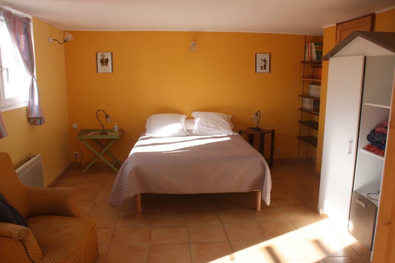 Presbytere De Jonquiere Bed and Breakfast Lavaur  Εξωτερικό φωτογραφία